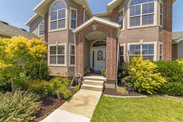 Cost of Transom Window Replacement in Chippewa Falls